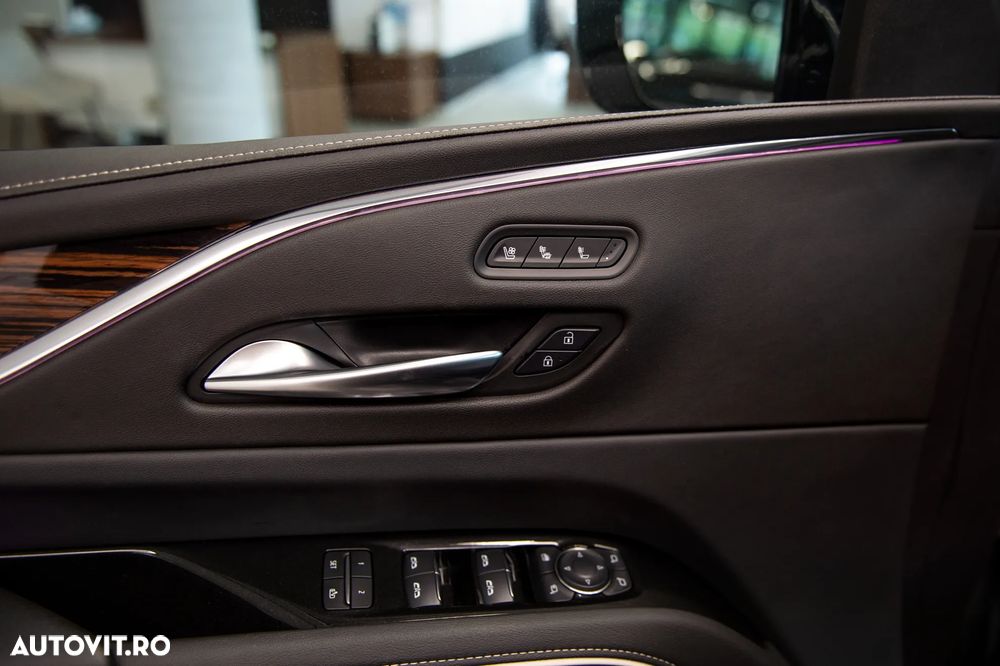 Cadillac Escalade - 12