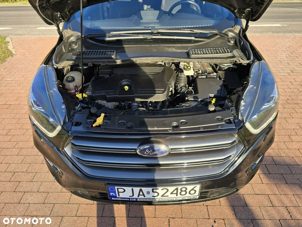 Ford Kuga - 24