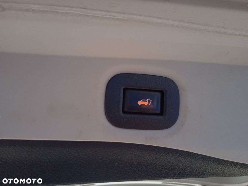 Nissan X-Trail 2.0 dCi Tekna 4WD Xtronic - 37