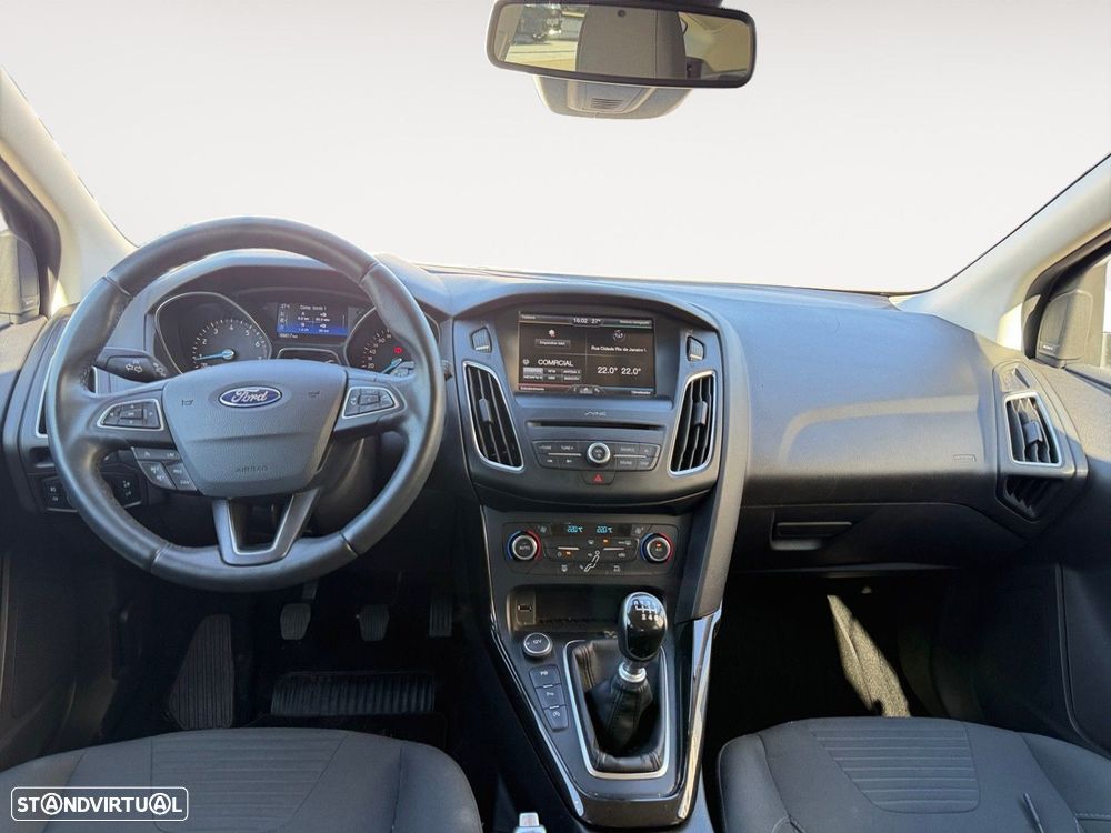 Ford Focus 1.0 EcoBoost Titanium - 10