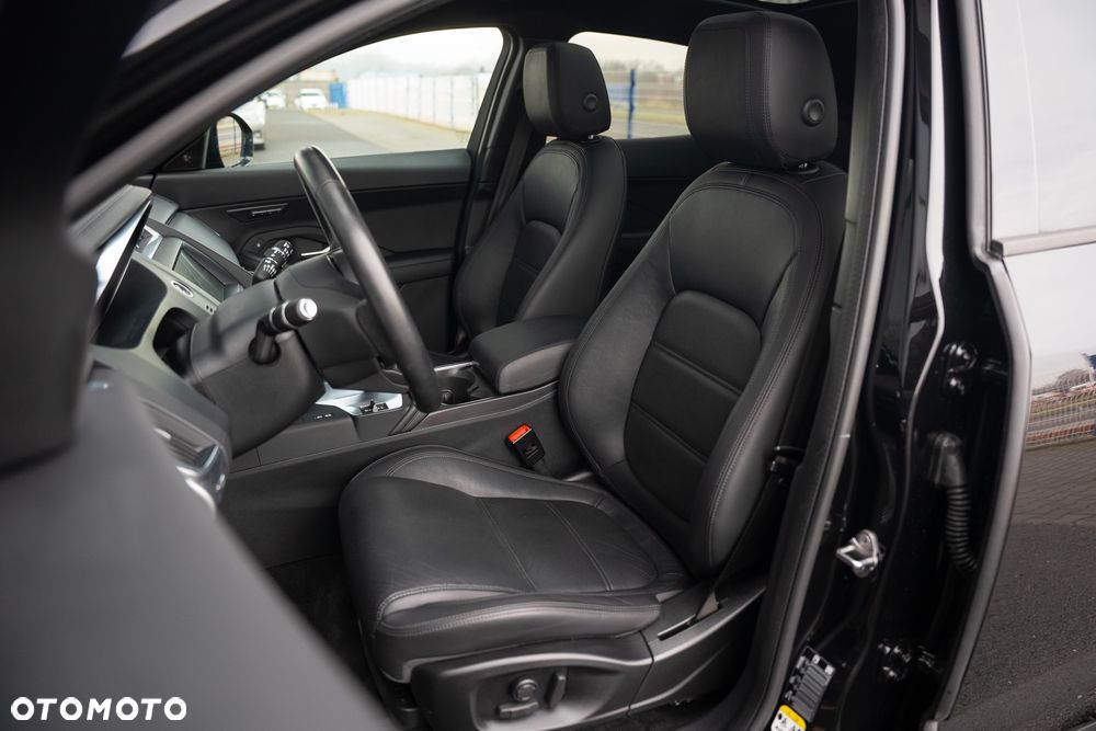 Jaguar E-Pace D150 AWD HSE - 24