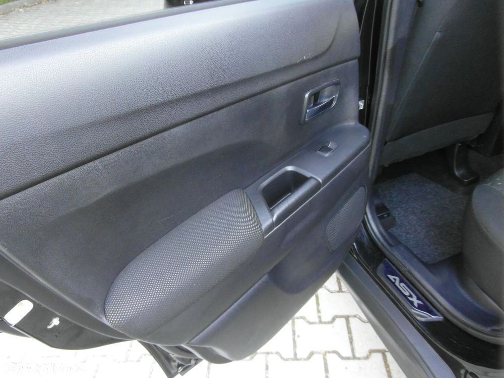 Mitsubishi ASX 1.6 2WD Edition - 29