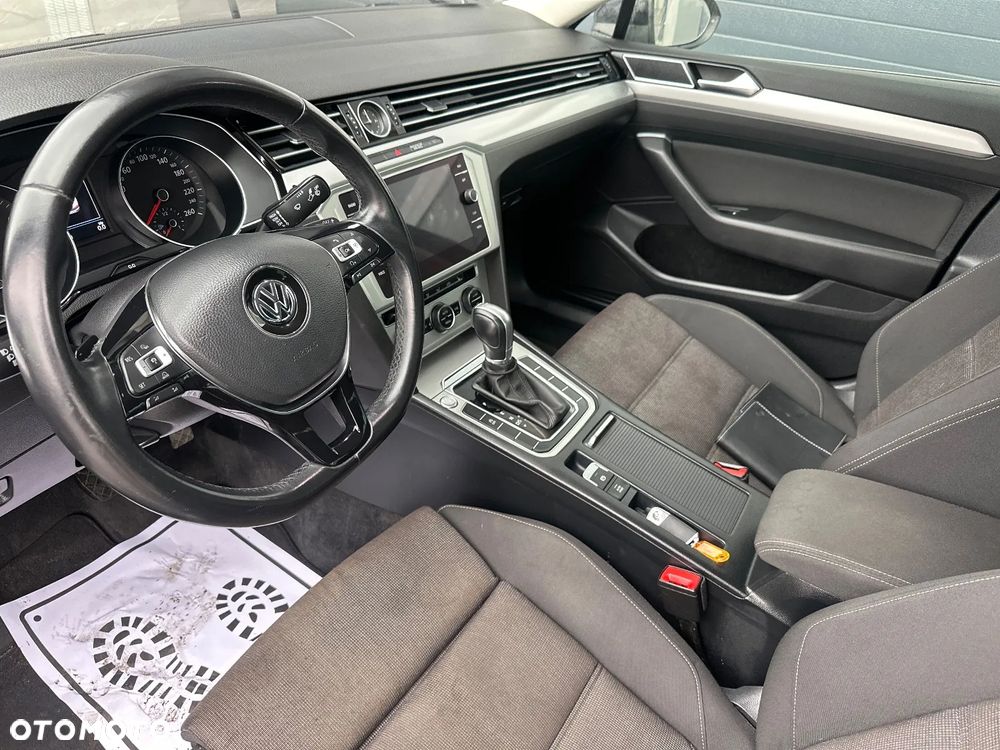 Volkswagen Passat 1.8 TSI BMT Comfortline - 20