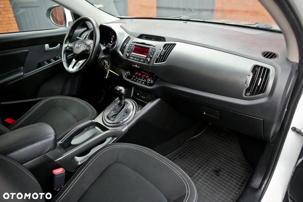 Kia Sportage 2.0 CRDI 4WD Automatik Spirit - 22
