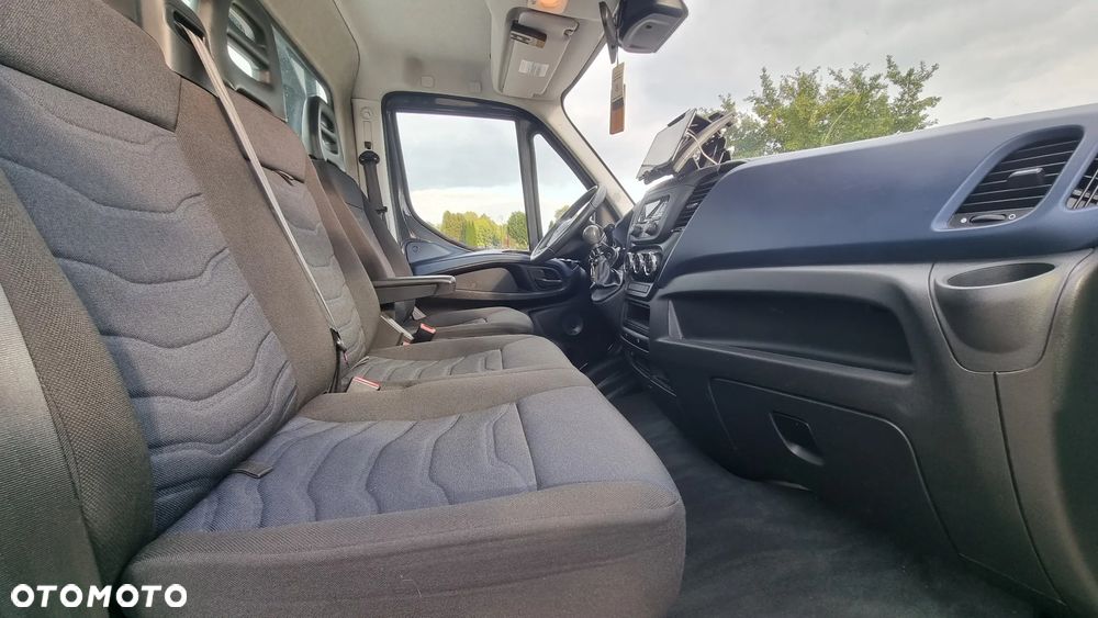 Iveco DAILY - 18