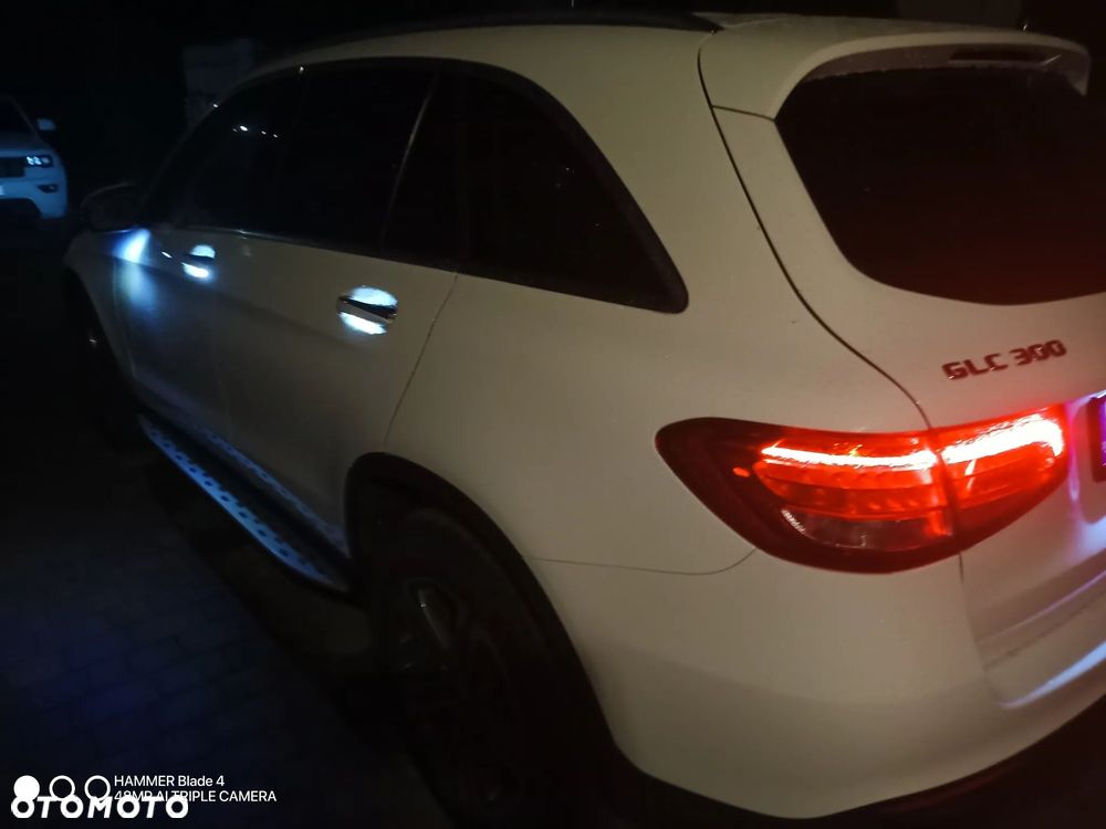 Mercedes-Benz GLC - 37