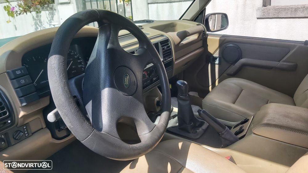Land Rover Discovery 2.5 TDi - 7