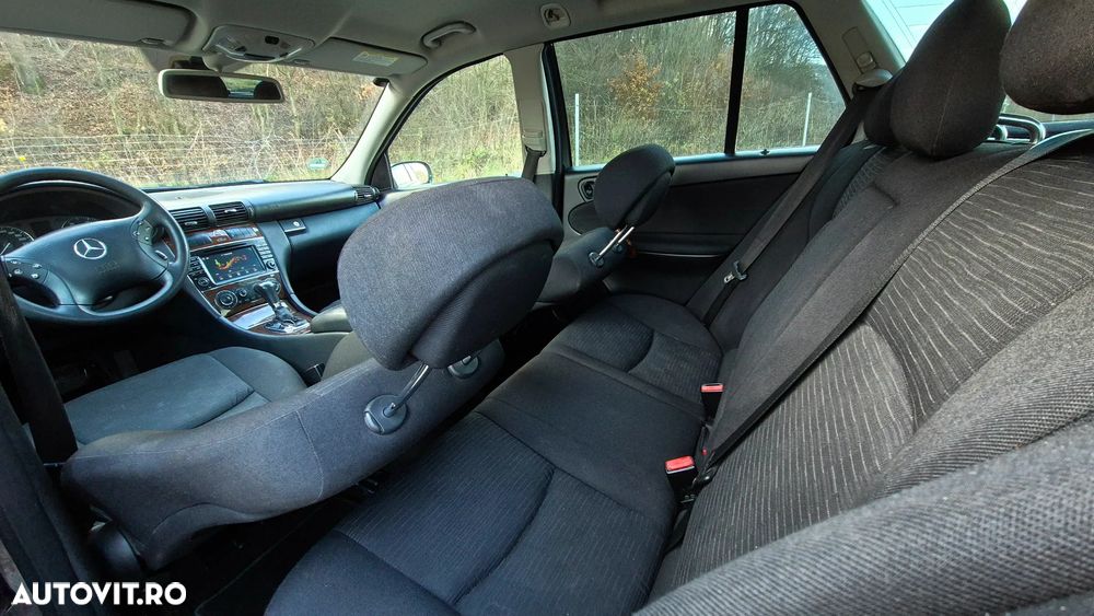 Mercedes-Benz C - 7