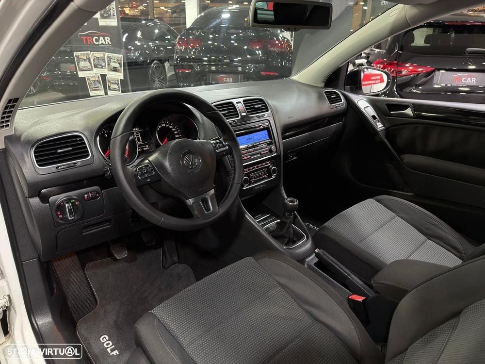 VW Golf 2.0 TDi Confortline - 27