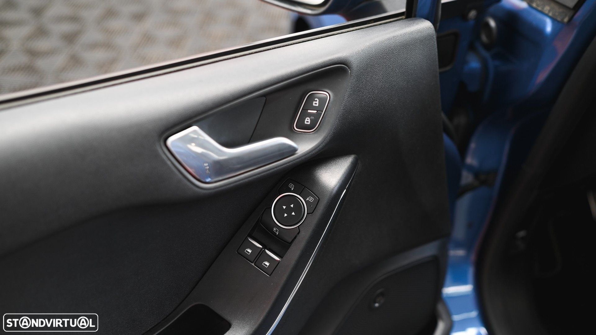 Ford Fiesta 1.5 EcoBoost S&S ST X - 46