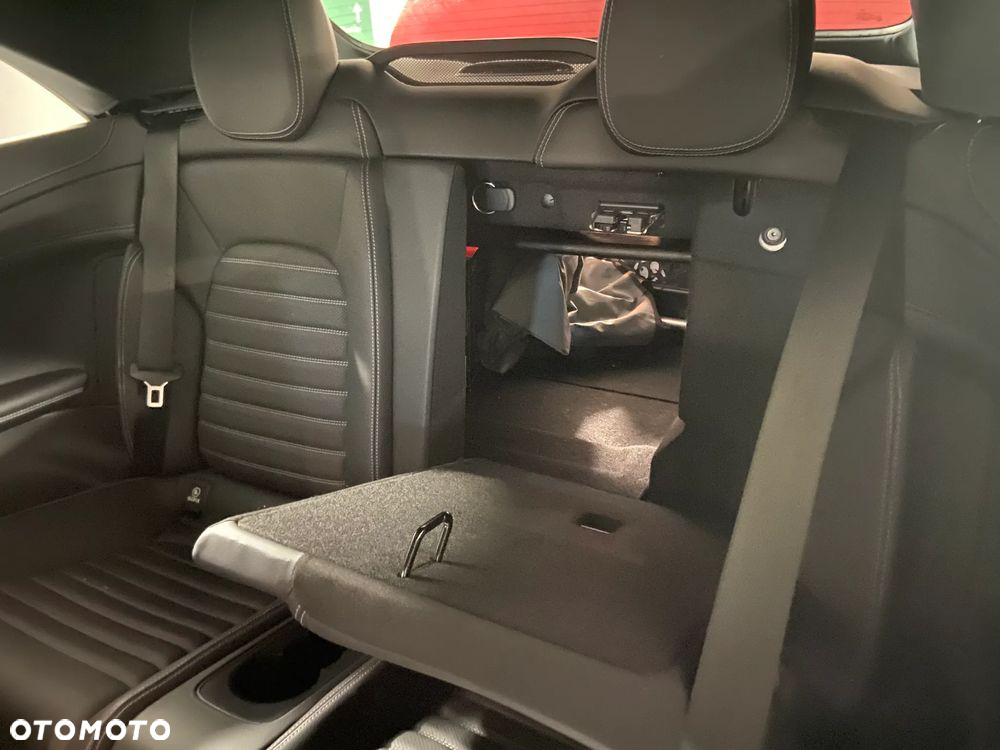 Mercedes-Benz Klasa C 220 d Cabrio 9G-TRONIC - 18