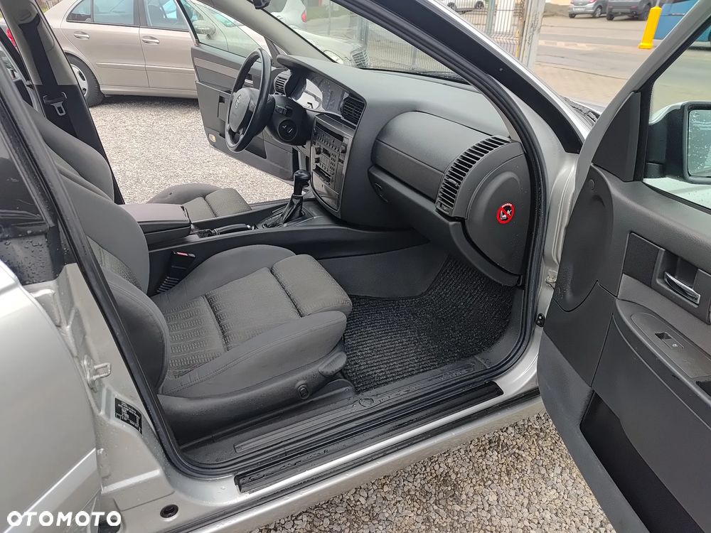 Opel Omega 2.2 Elegance - 19