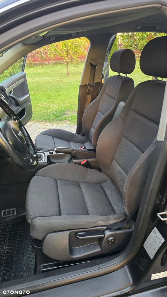 Audi A4 Limousine 1.8T - 11