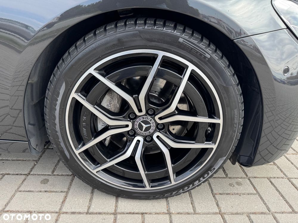 Mercedes-Benz Klasa E 220 d 4-Matic AMG - 8