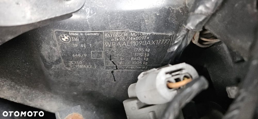 BMW E46  98 - 01 316I M43B19 - ZDERZAK TYL TYLNI 668/9 SCHWARZ II - 34