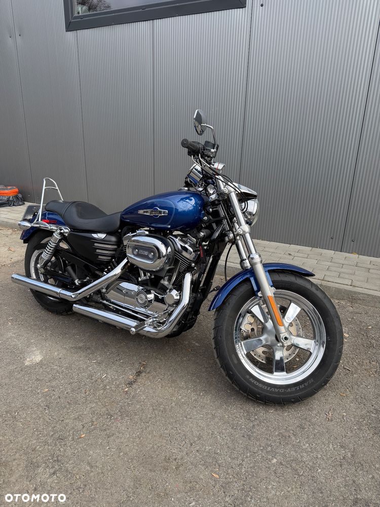 Harley-Davidson Sportster Custom 1200C - 4