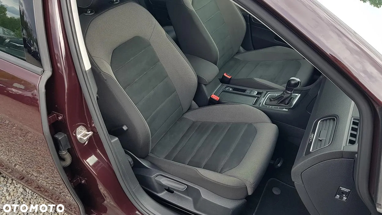 Volkswagen Golf 2.0 TDI BlueMotion Technology DSG Edition - 29