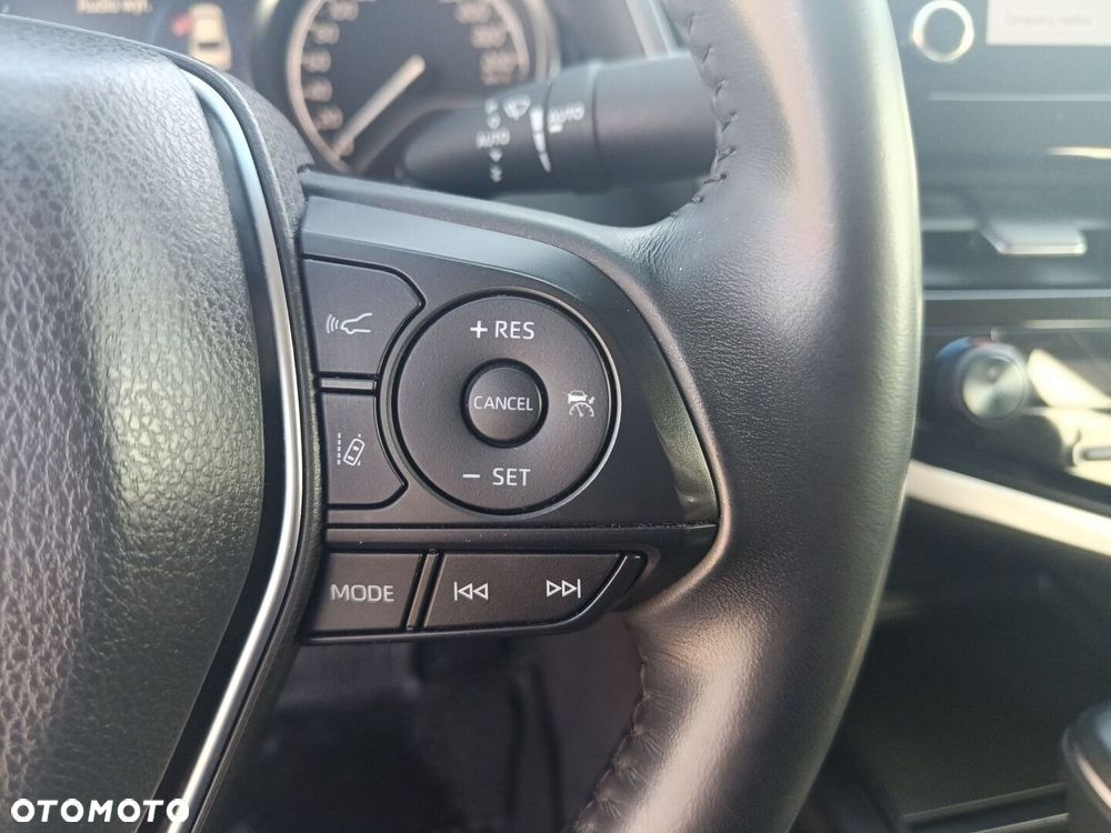 Toyota Camry 2.5 Hybrid Comfort CVT - 22