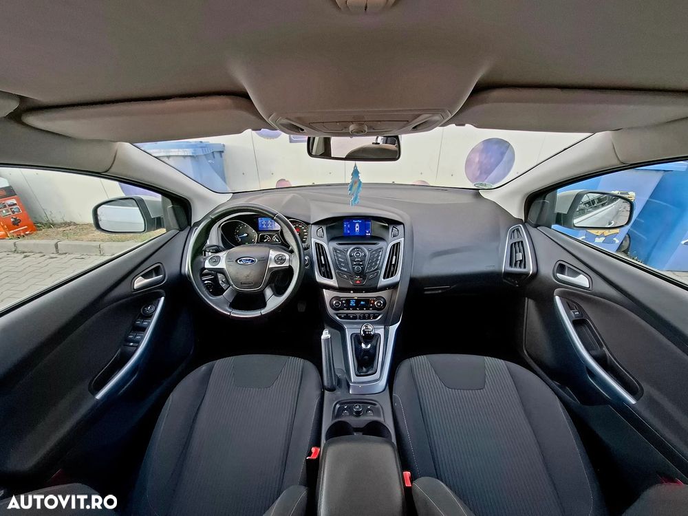 Ford Focus 1.0 EcoBoost Start-Stopp-System TITANIUM - 3