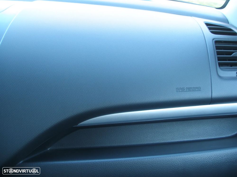 Suzuki Swift 1.2 VVT GLX - 28