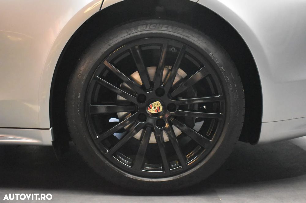 Porsche Panamera 4 - 27