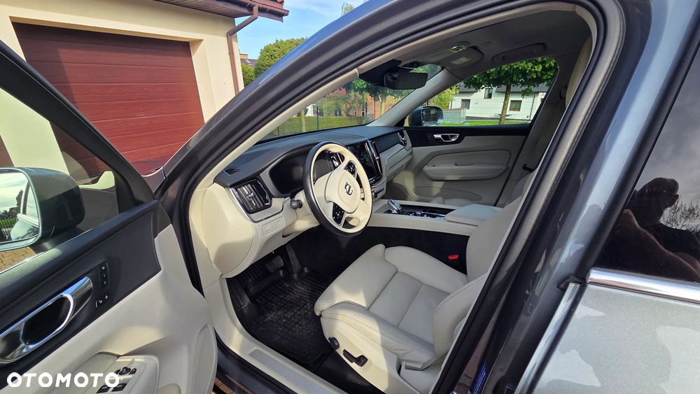 Volvo XC 60 B4 D AWD Inscription - 8