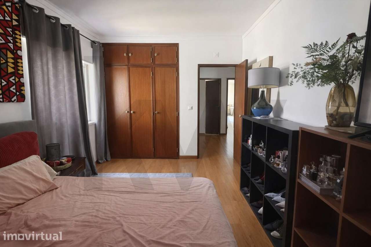 Apartamento T2 em São João da Talha com Arrecadação - Grande imagem: 4/7