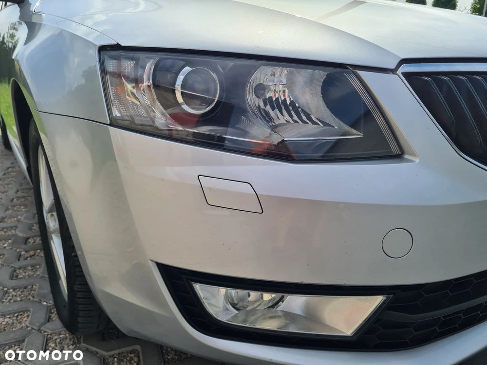 Skoda Octavia 2.0 TDI Ambition DSG - 9