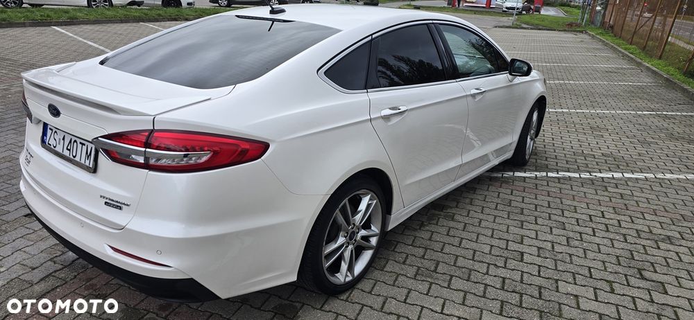 Ford Fusion - 6