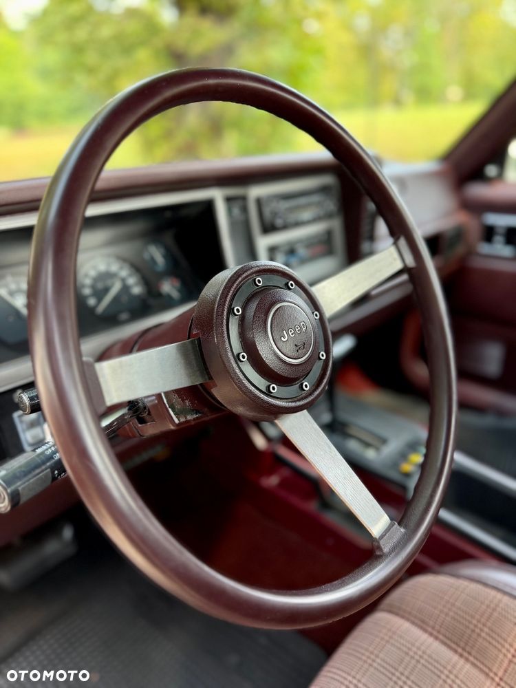 Jeep Comanche - 36