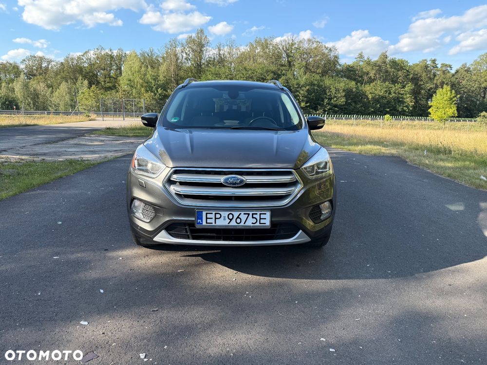 Ford Kuga 1.5 EcoBoost 2x4 Titanium - 2