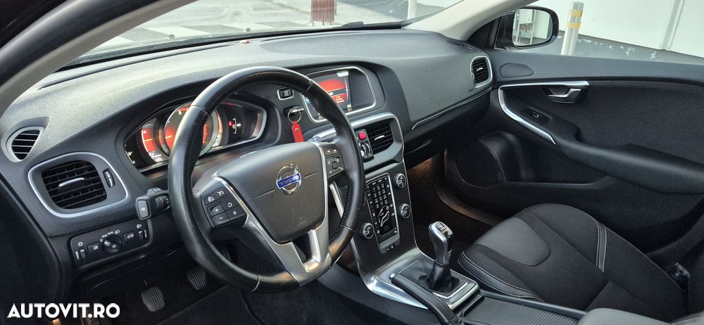 Volvo V40 - 13