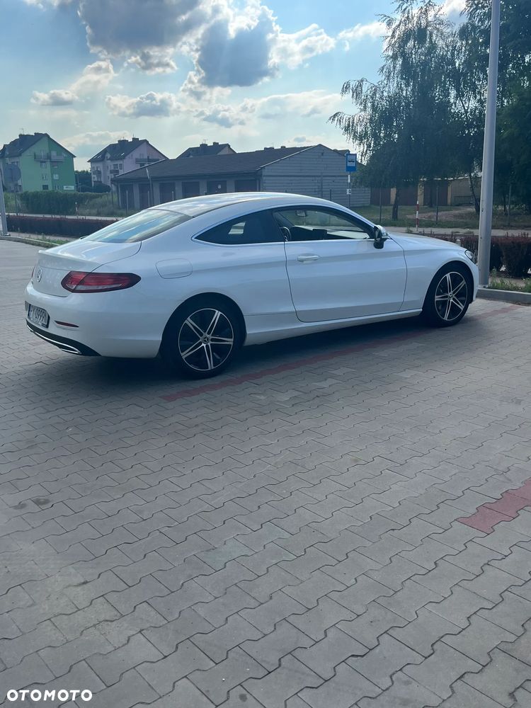 Mercedes-Benz Klasa C 220 d 9G-Tronic - 4