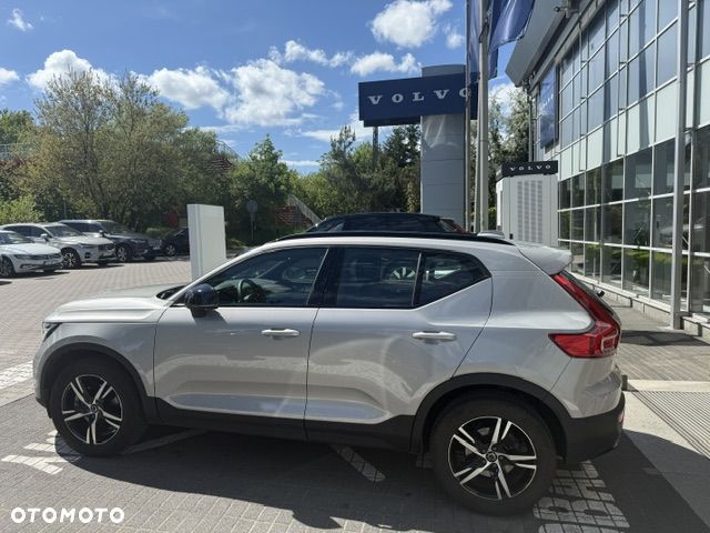 Volvo XC 40 B3 Plus Dark - 7