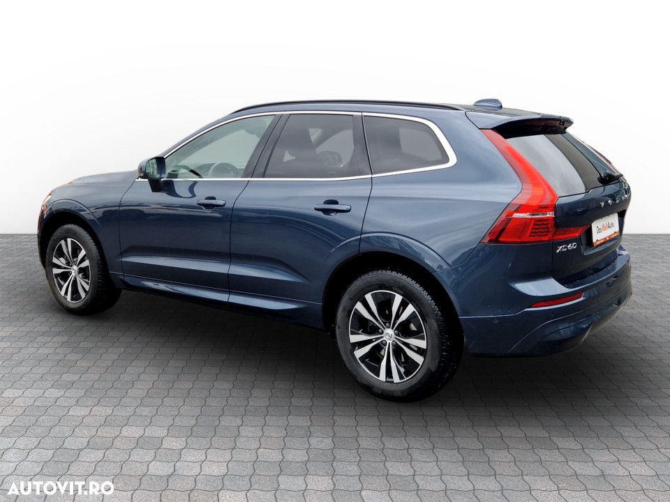 Volvo XC 60 B4 MHEV Momentum - 4