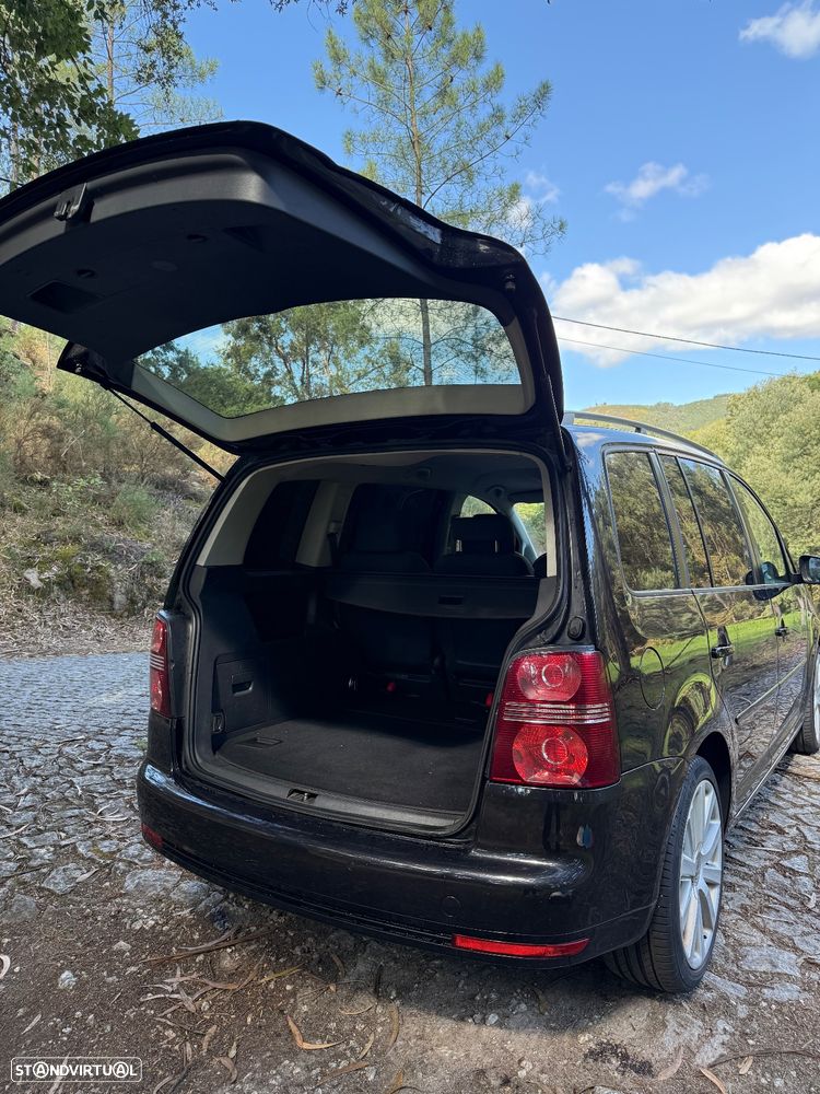 VW Touran 2.0 TDI DPF R-Line Edition - 10