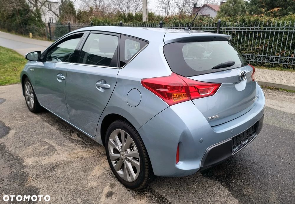 Toyota Auris 1.8 Hybrid Executive - 8