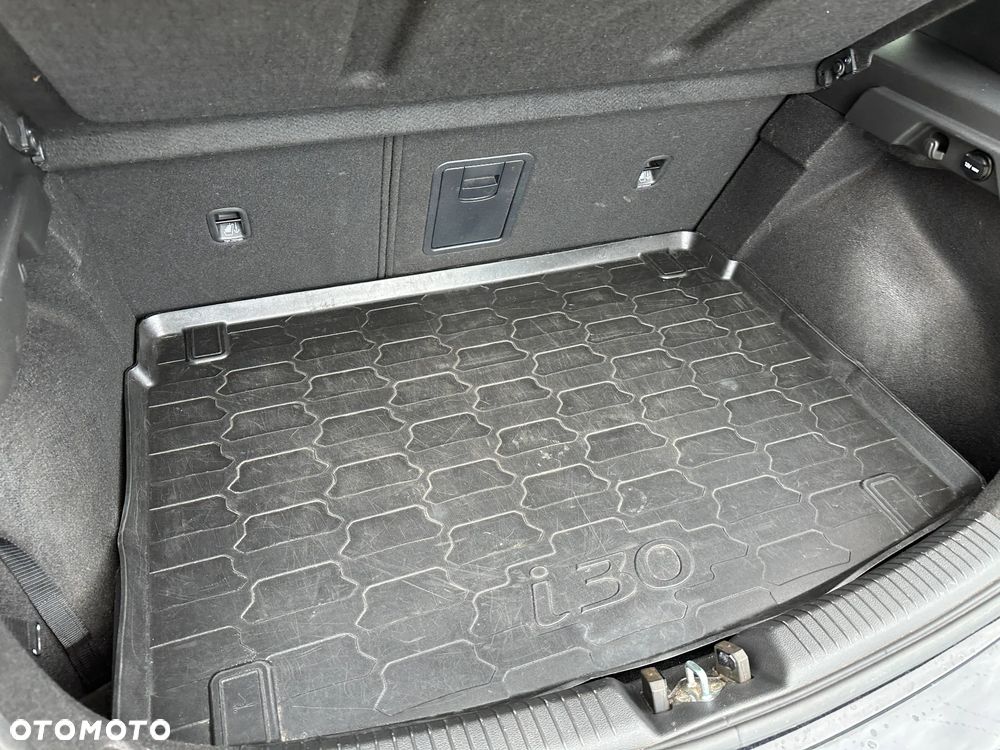 Hyundai i30 - 30