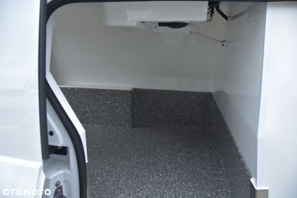 Renault Kangoo Chłodnia Izoterma Zanotti Z120 - 27