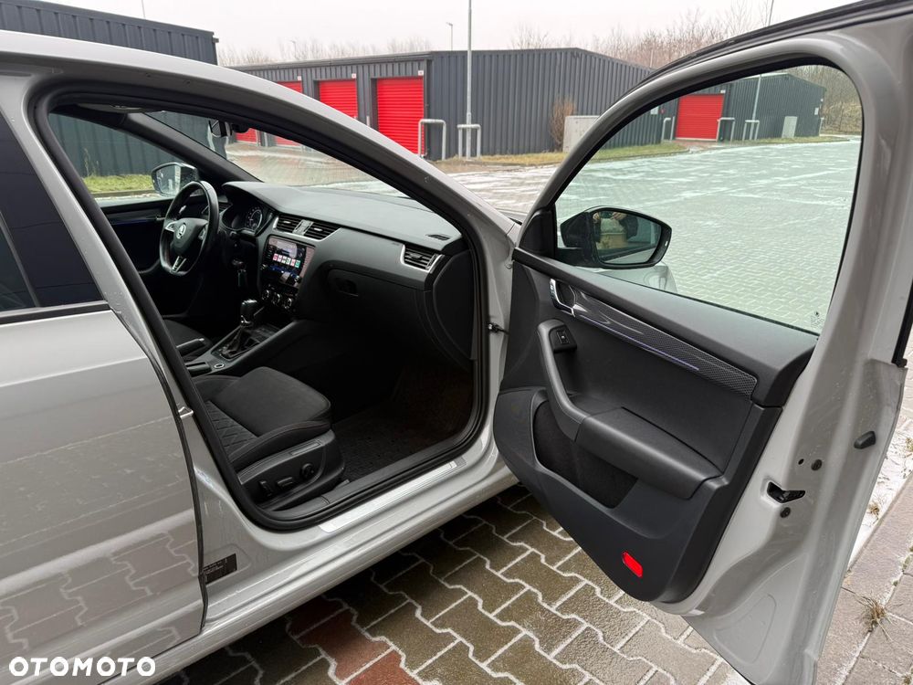 Skoda Octavia 2.0 TDI RS DSG - 9
