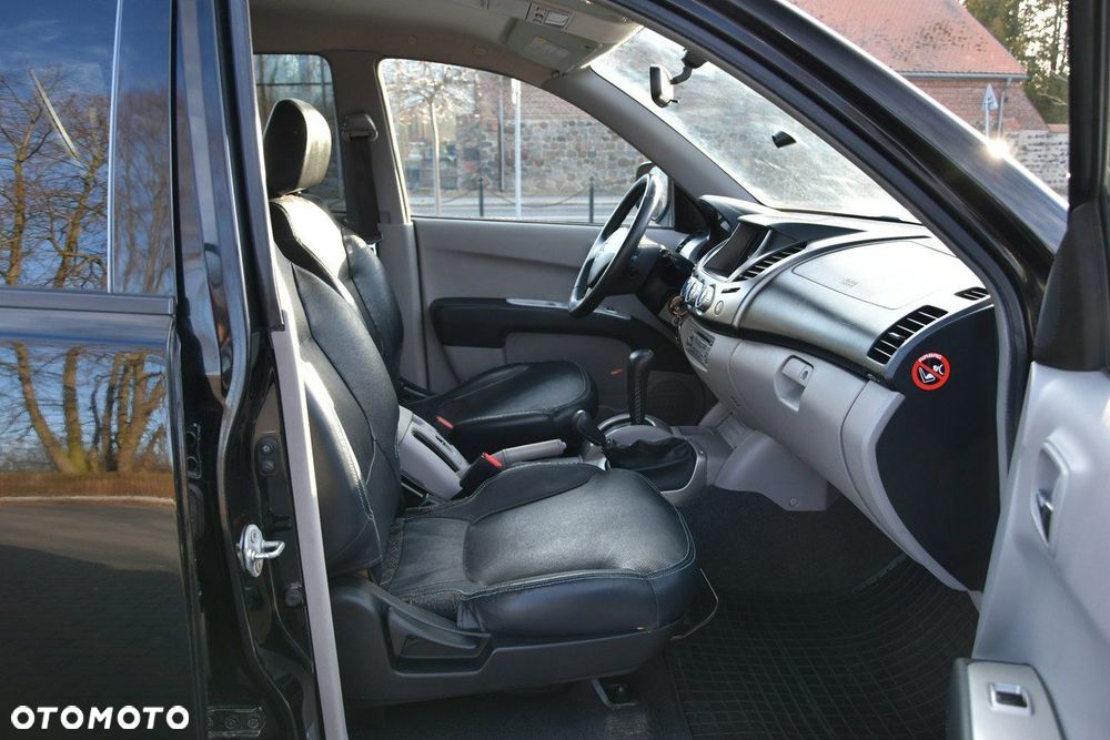 Mitsubishi L200 - 16