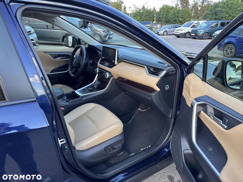 Toyota RAV4 - 12