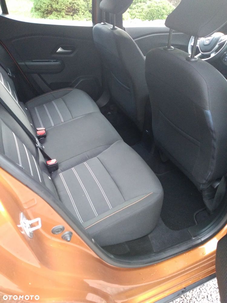 Dacia Sandero TCe 90 Essential - 5