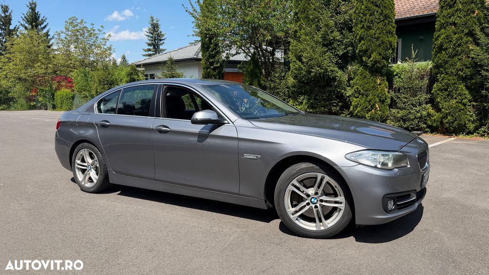 BMW Seria 5 525d xDrive - 4