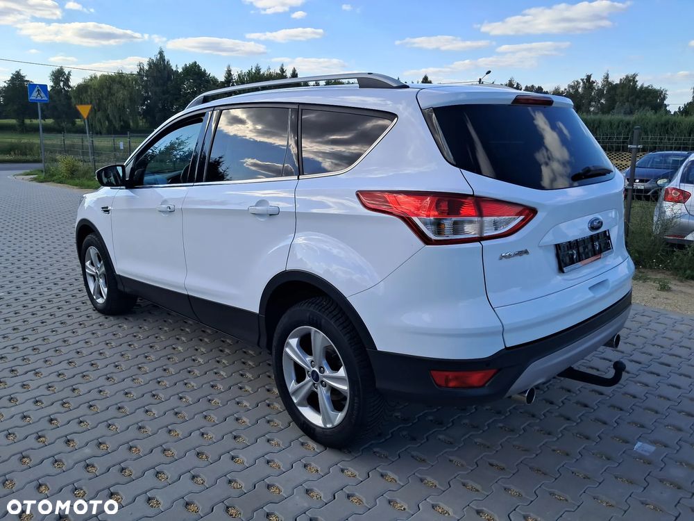 Ford Kuga 2.0 TDCi 2x4 Titanium - 6