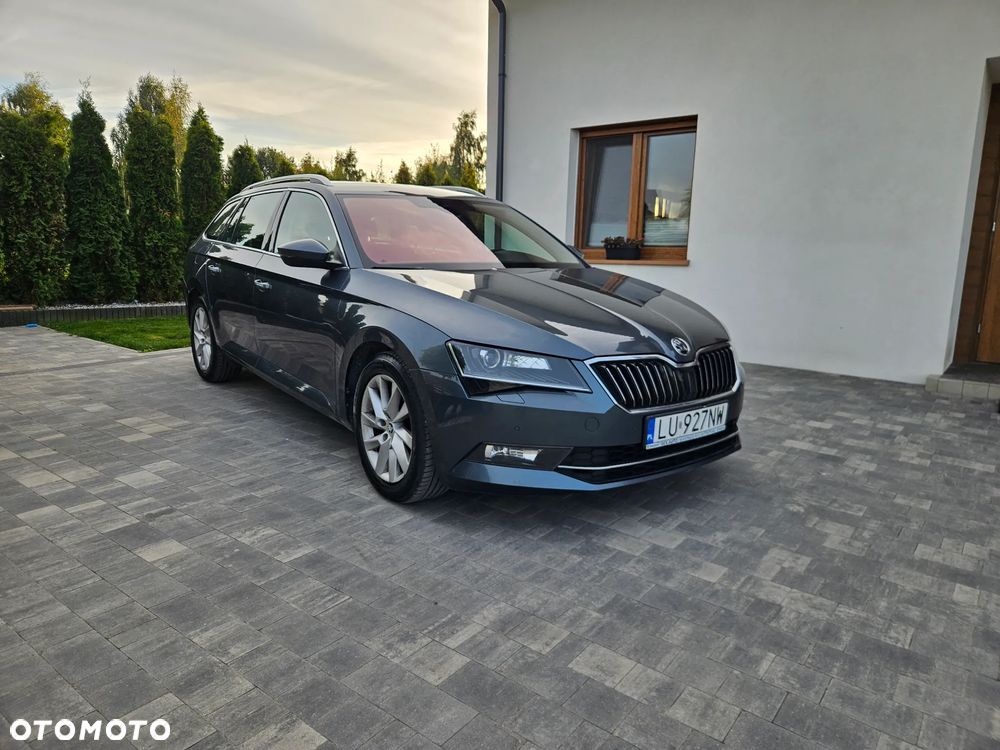 Skoda Superb 2.0 TDI SCR Ambition - 4