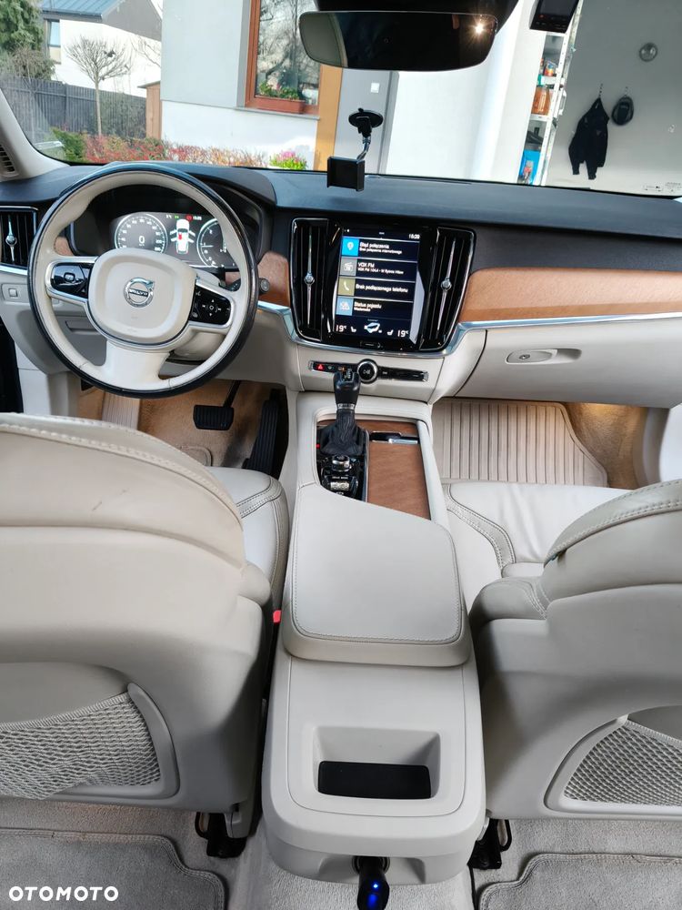 Volvo V90 D4 Inscription - 2