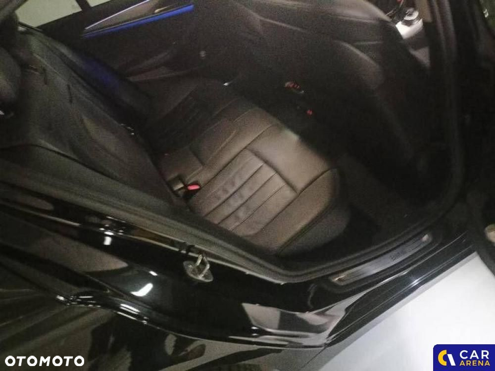 BMW Seria 5 530i xDrive - 29