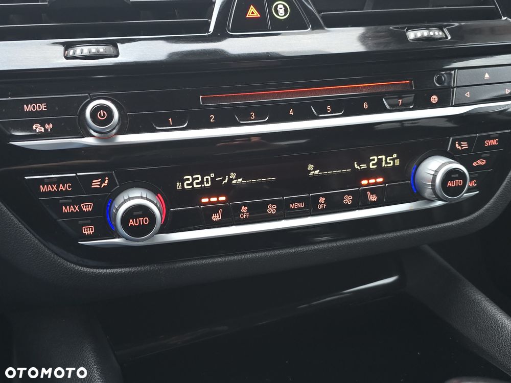 BMW Seria 5 520d - 22