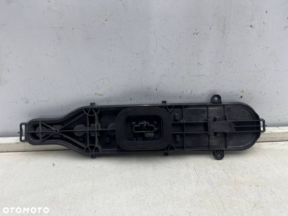 Wkład lampy Citroen Berlingo Partner Proace City Combo E 18r- prawa lewa tylna listwa oprawa żarówek - 4